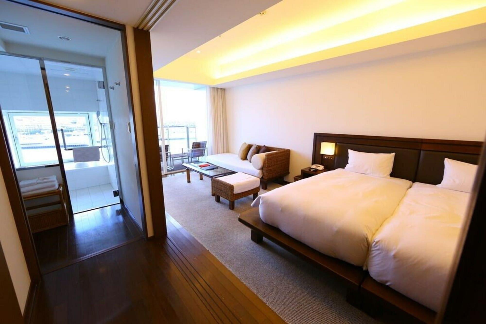Hotel Marinoa Resort Fukuoka Экстерьер фото