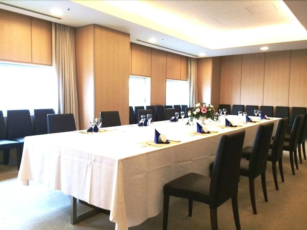 Hotel Marinoa Resort Fukuoka Экстерьер фото